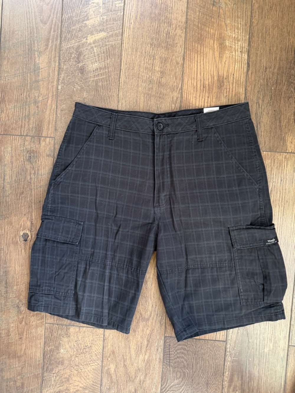Wrangler Charcoal Gray Cargo Shorts